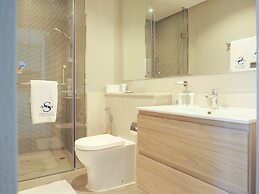 Burj Khalifa View with Designer Interior