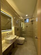 Western Suites