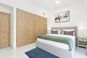 Lux BnB I Executive Tower I Business Bay