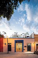 Casa Lumos - Minimalist Comfort Suites in Centro Historico