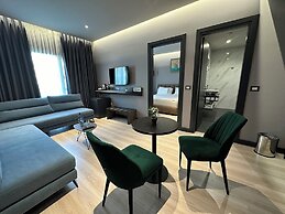 HOTEL OLIVE