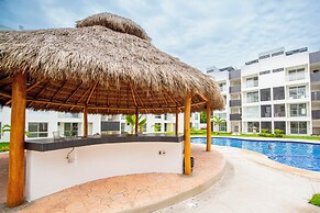 Cozy 2-Bedroom Retreat with Pool Access