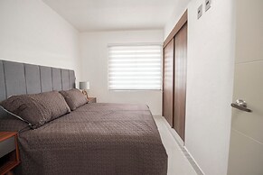 Cozy 2-Bedroom Retreat with Pool Access