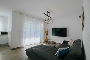 Spacious Luxury Trogir Apartments