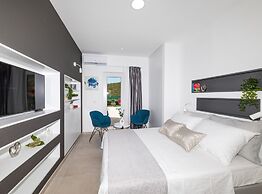 Scenic Elegant Trogir Villa With Pool