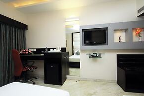 THE LUXANT HOTEL