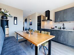 Apartment in Sint-annaland With Beach Access