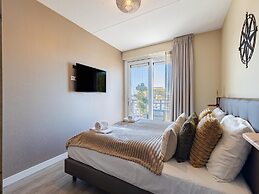 Apartment in Sint-annaland With Beach Access