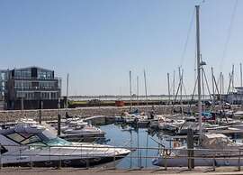 Apartment in Sint-annaland With Beach Access