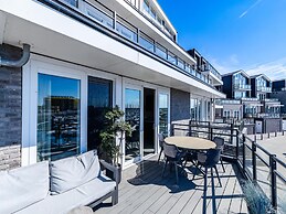 Apartment in Sint-annaland With Beach Access