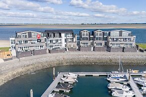Apartment in Sint-annaland With Beach Access