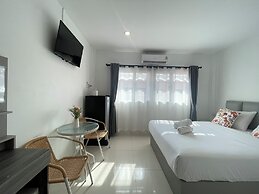 Royal BJ Hotel
