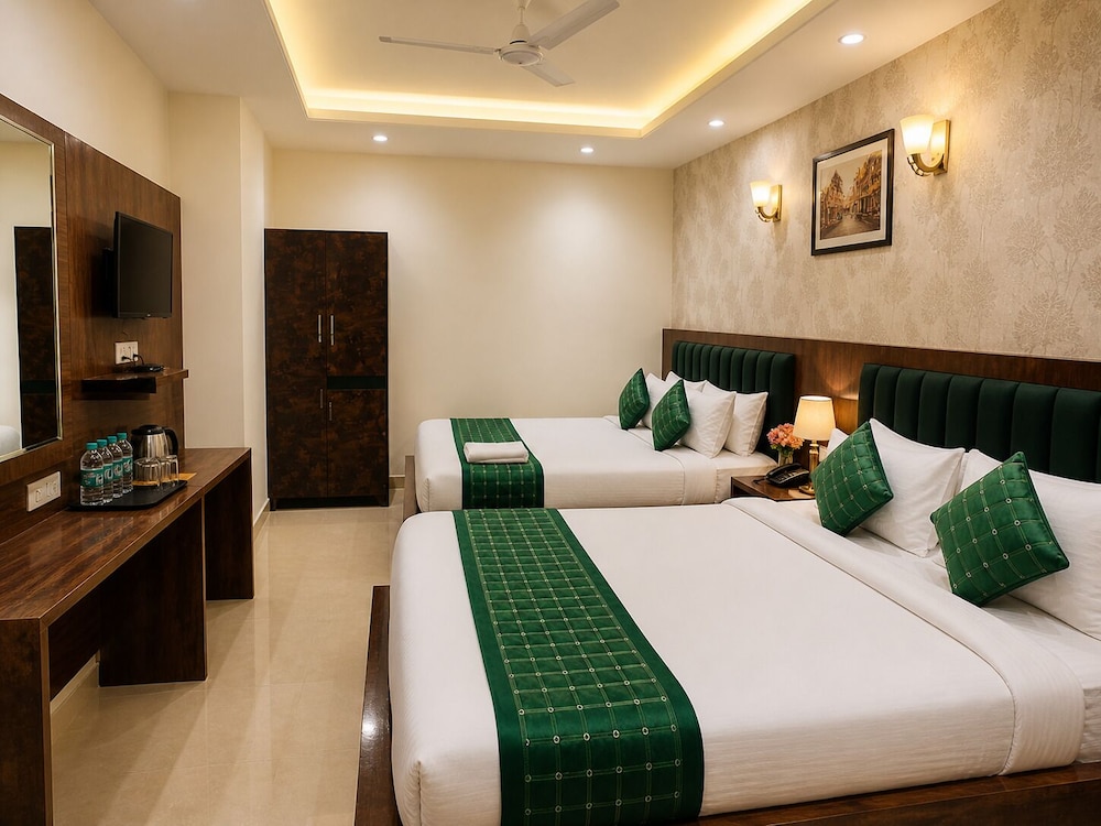 Hotel Hari Kripa Dham Near Prem Mandir Vrindavan