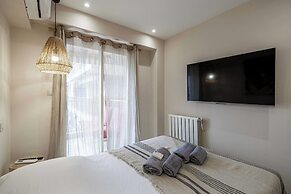 Renovated Flat 250m From the Beach - Town Centre - 2br/6p