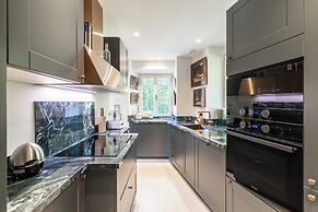 Luxurious Villa With Heated Pool 5br/10p - Cannes