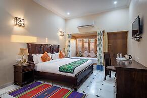 Hotel Dev Garh