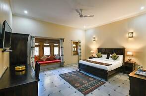 Hotel Dev Garh