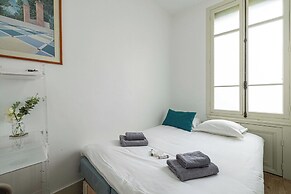 Superb 68m2 Flat With 80m2 Terrace - 2ch/4p