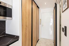 Large Studio Apartment With Terrace and sea View