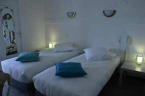 HOTEL LE CASTELET