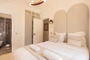 Luxueuse Villa With Pool 7bd/14p - Cannes