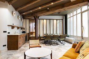 Elegance & Charm in Duplex 3br/8p - Heart 'marais'