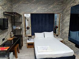 MELISA SUIT RESIDENCE