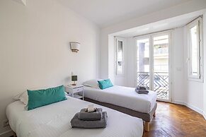 Elegance and Refinement With A/C - Cannes