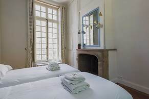 Apartment in Notre-dame Cathedral