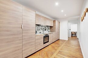 Parisian Luxury & Charm With A/C - St Germain
