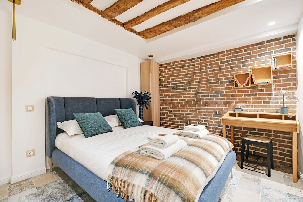 Apartment With 3 Rooms for 10 People