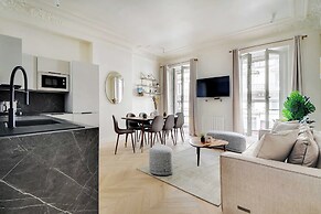 Sublime Apartment in the Montorgueil