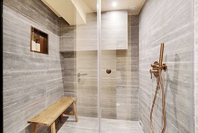 Sublime 3 BDR Renovated by Architect - Bon Marche