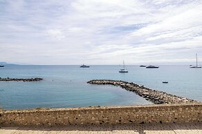 Charming Appt - 1bd/4p- sea View - Antibes Centre