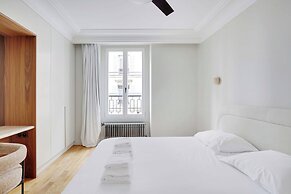 Magnificent Flat - 2br/6p - Champs Elysees