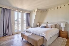 Exceptional Duplex - 4bed/8p - Eiffel Tower View