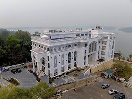 Belliss Hotel And Spa