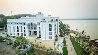 Belliss Hotel And Spa