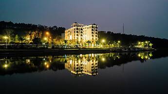Belliss Hotel And Spa