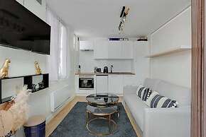 Cosy Apartment With 2 Rooms in Marais