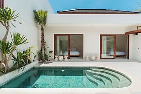 Villa Sari 2 by Alfred in Bali