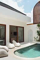 Villa Sari 2 by Alfred in Bali