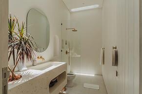 Villa Sari 2 by Alfred in Bali