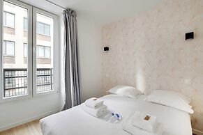 Modern Apartment in Hotel Residence