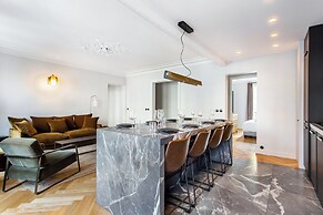 Magnificent Apartment - 3br/ 8P - Europe