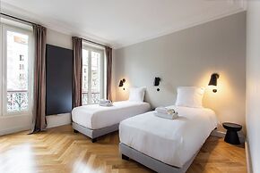 Magnificent Apartment - 3br/ 8P - Europe