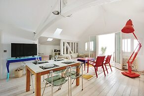 Cozy Apartment & Terrace - 2br/4p - Republique