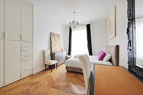 Charming 2br/4p - Georges V / Champs-a%0lysaes