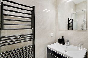 Chic Apartment With Garden -2br/6p- Saint-lambert