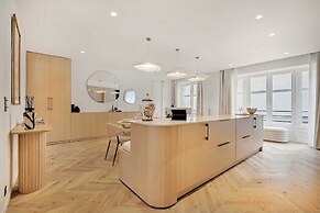 Spacious Flat - 4 Br/10p - Madeleine